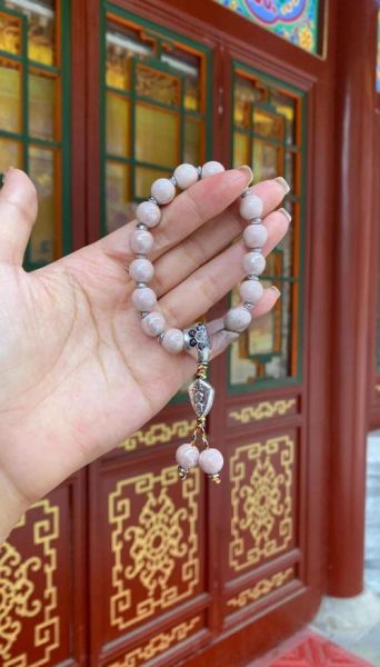 生肖马魔羯座戴什么手串_如何提升事业运