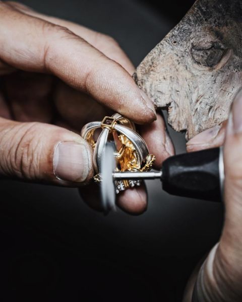 魔羯老雕是谁_魔羯老雕作品有哪些