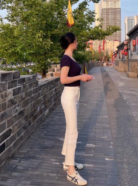 魔羯身材特点_如何穿衣显瘦