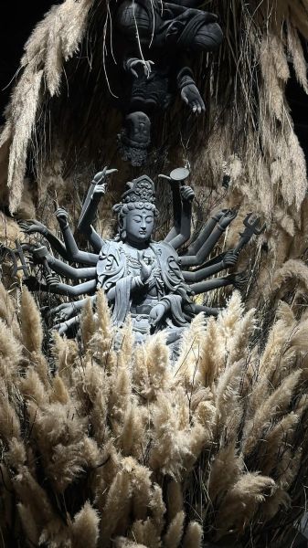 双鱼蹲怎么做_双鱼蹲能瘦腿吗