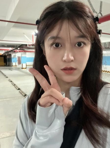 双子女的长相特征_双子女漂亮吗