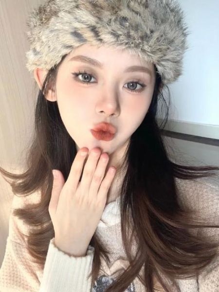 魔羯美瞳适合什么颜色_佩戴多久换一次