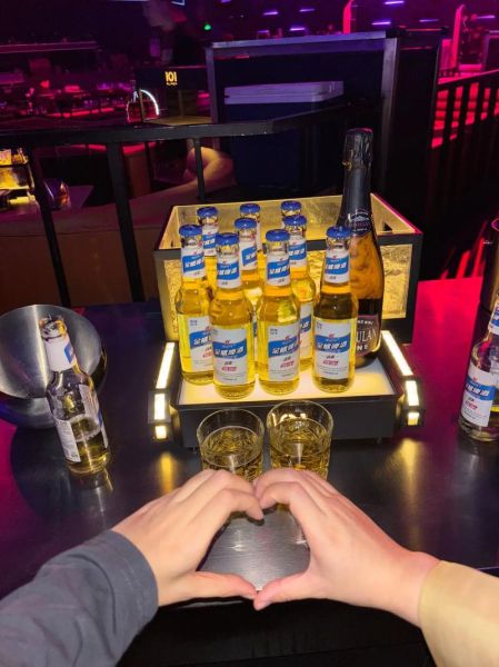 魔羯男天天蹦迪喝酒_还能靠谱吗