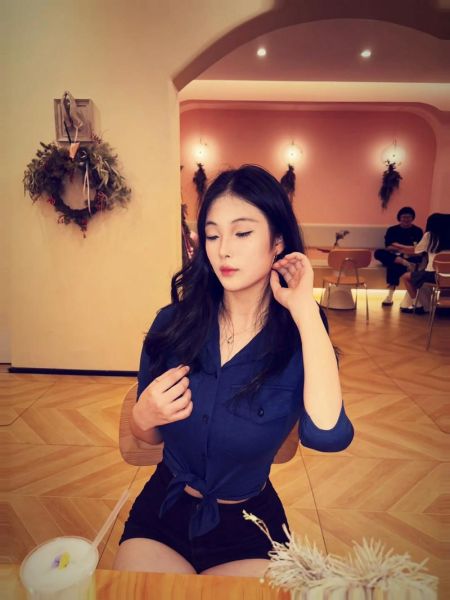 魔羯衬衫适合什么场合穿_魔羯衬衫怎么搭配好看